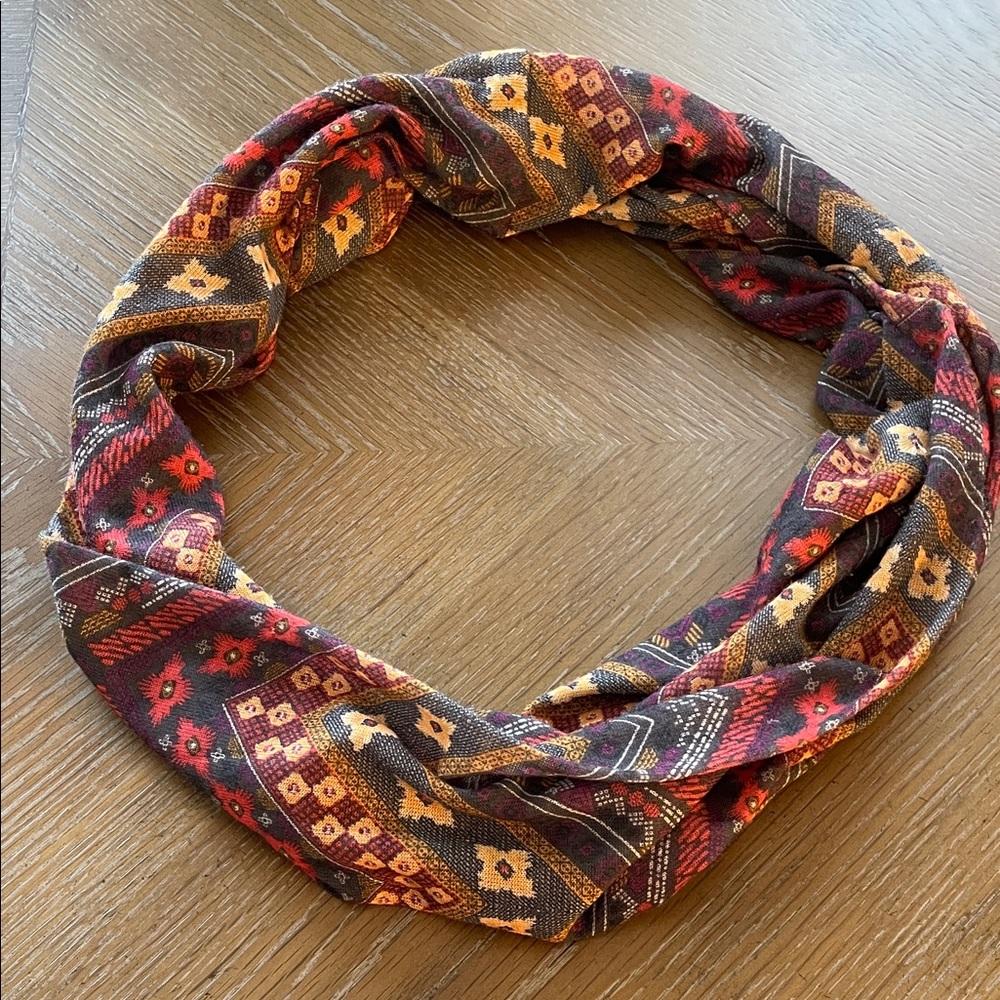 Geometric Patterned Infinity Scarf
